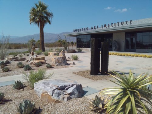 Borrego Springs: Clay and Glass Show